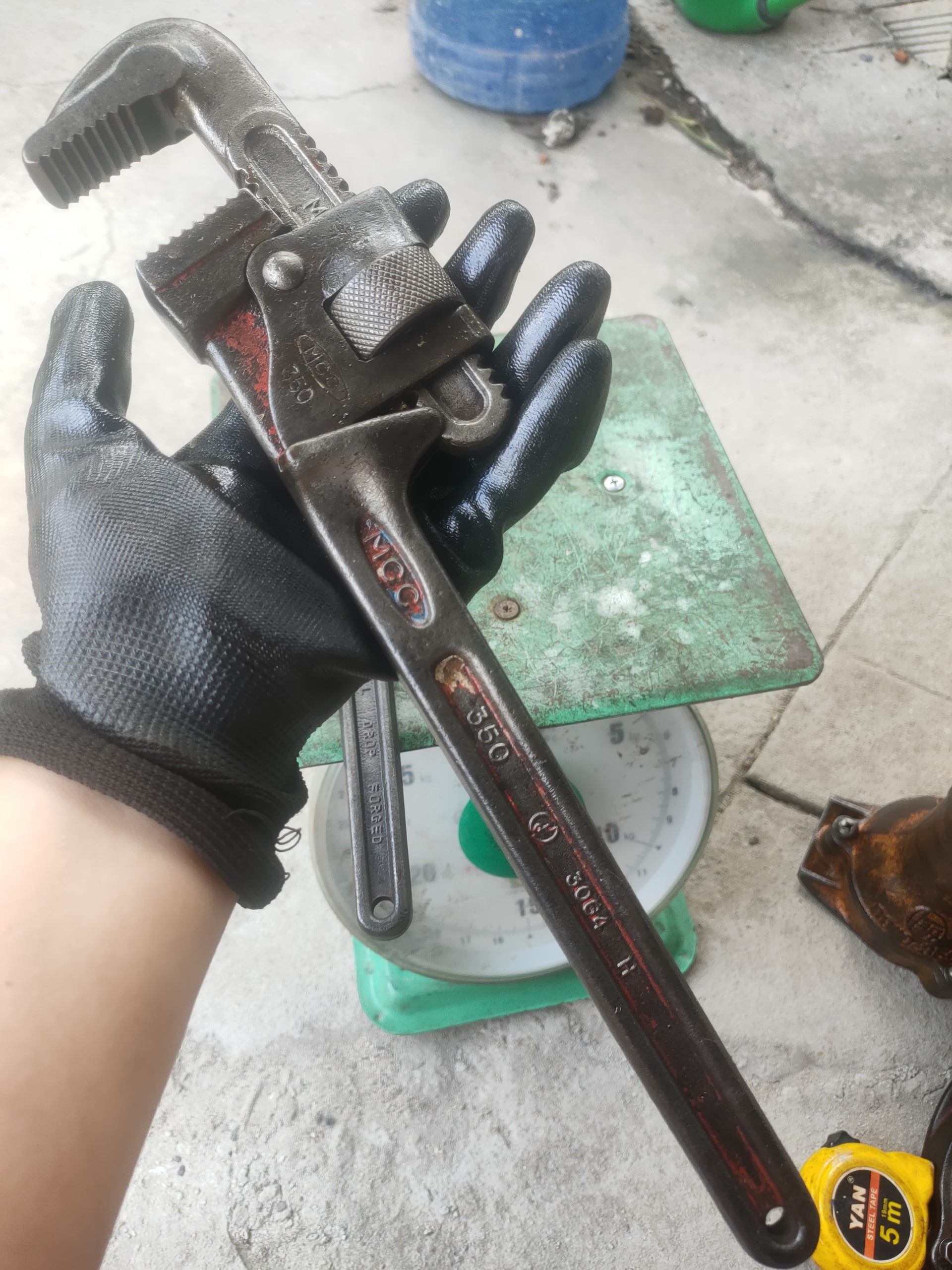 Mỏ lết răng 350mm hàng Nhật bãi