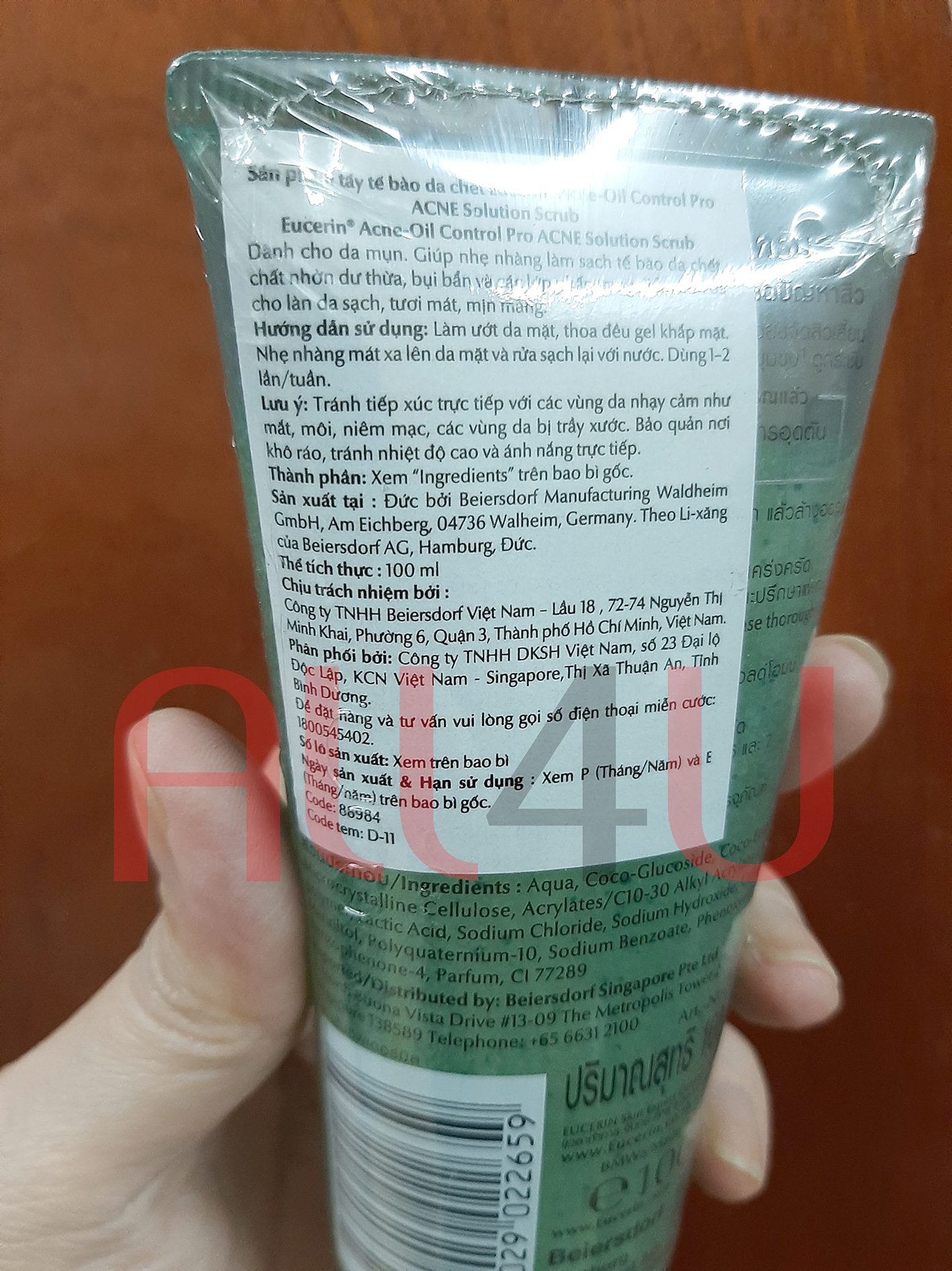 [HCM] Eucerin Pro ACNE Solution Scrub 100mL - Tẩy Tế Bào Chết Dành Cho Da Nhờn Mụn.