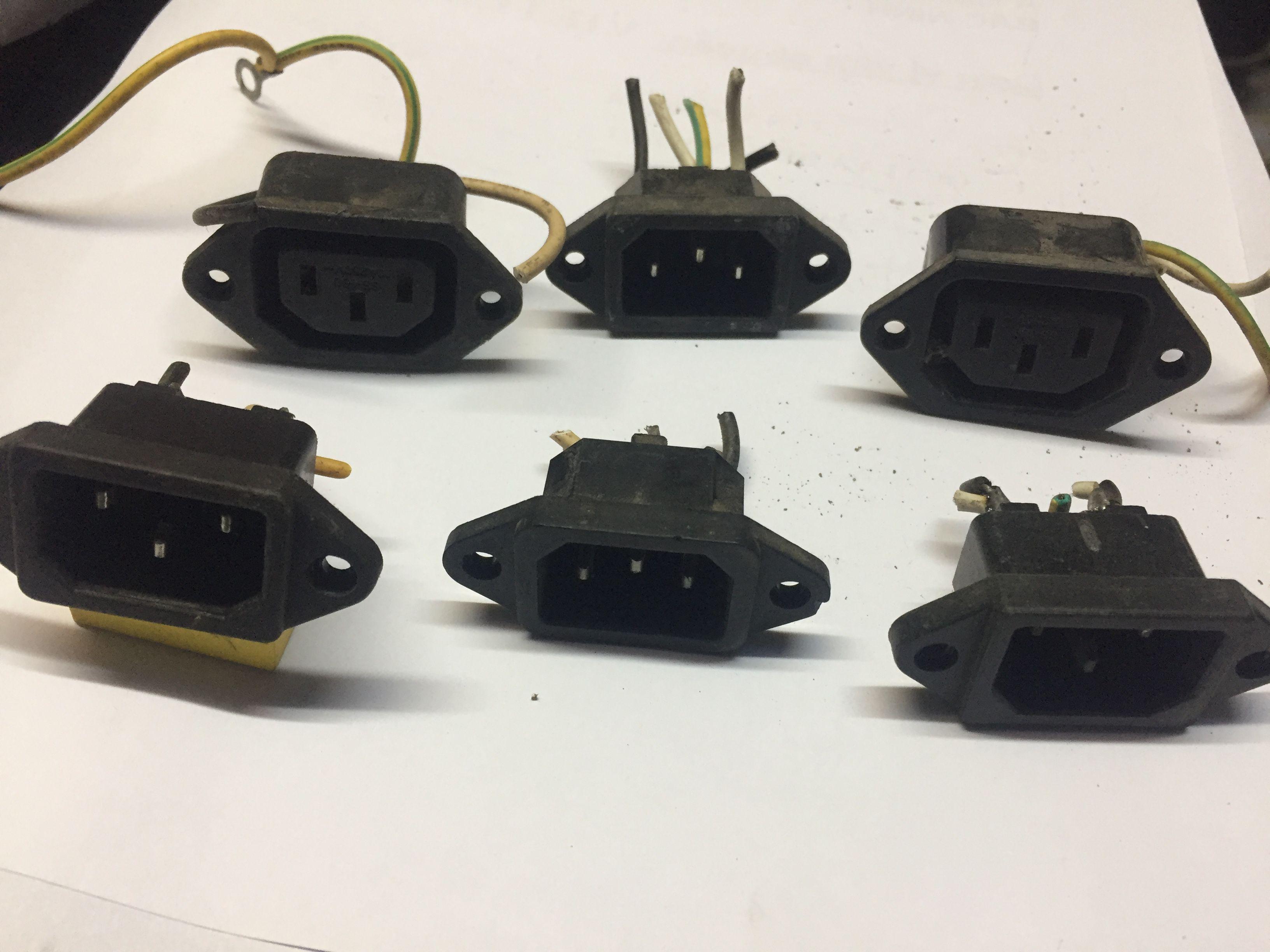 10 Đầu Cái cắm dây nguồn