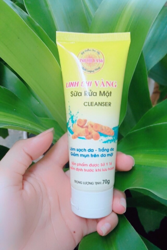 [HCM]Sữa Rửa Mặt Sạch Mụn Trắng Da LINH CHI VÀNG