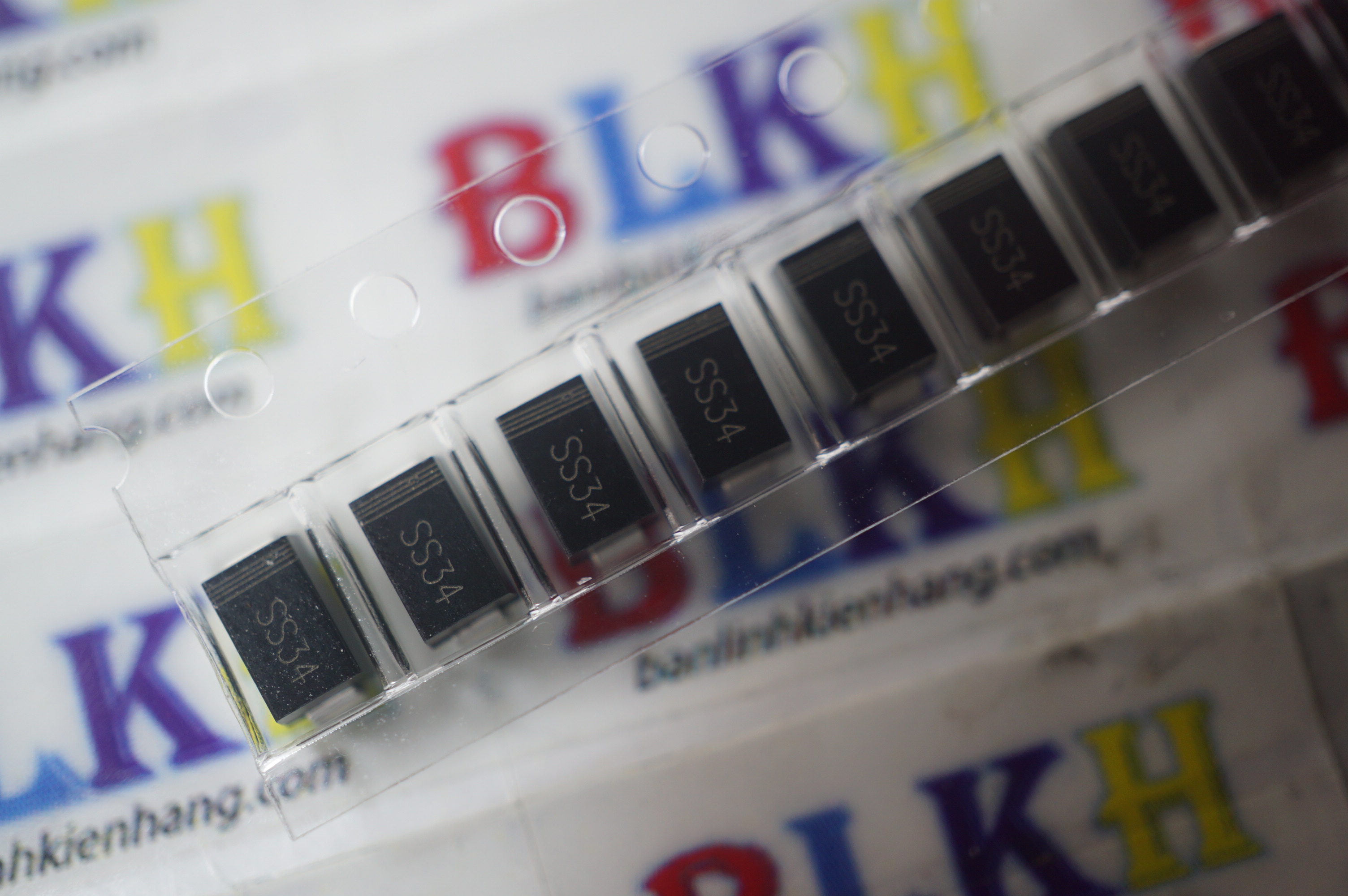 15 Diode dán 1N5822 SS34 3A 40V SMD chính hãng