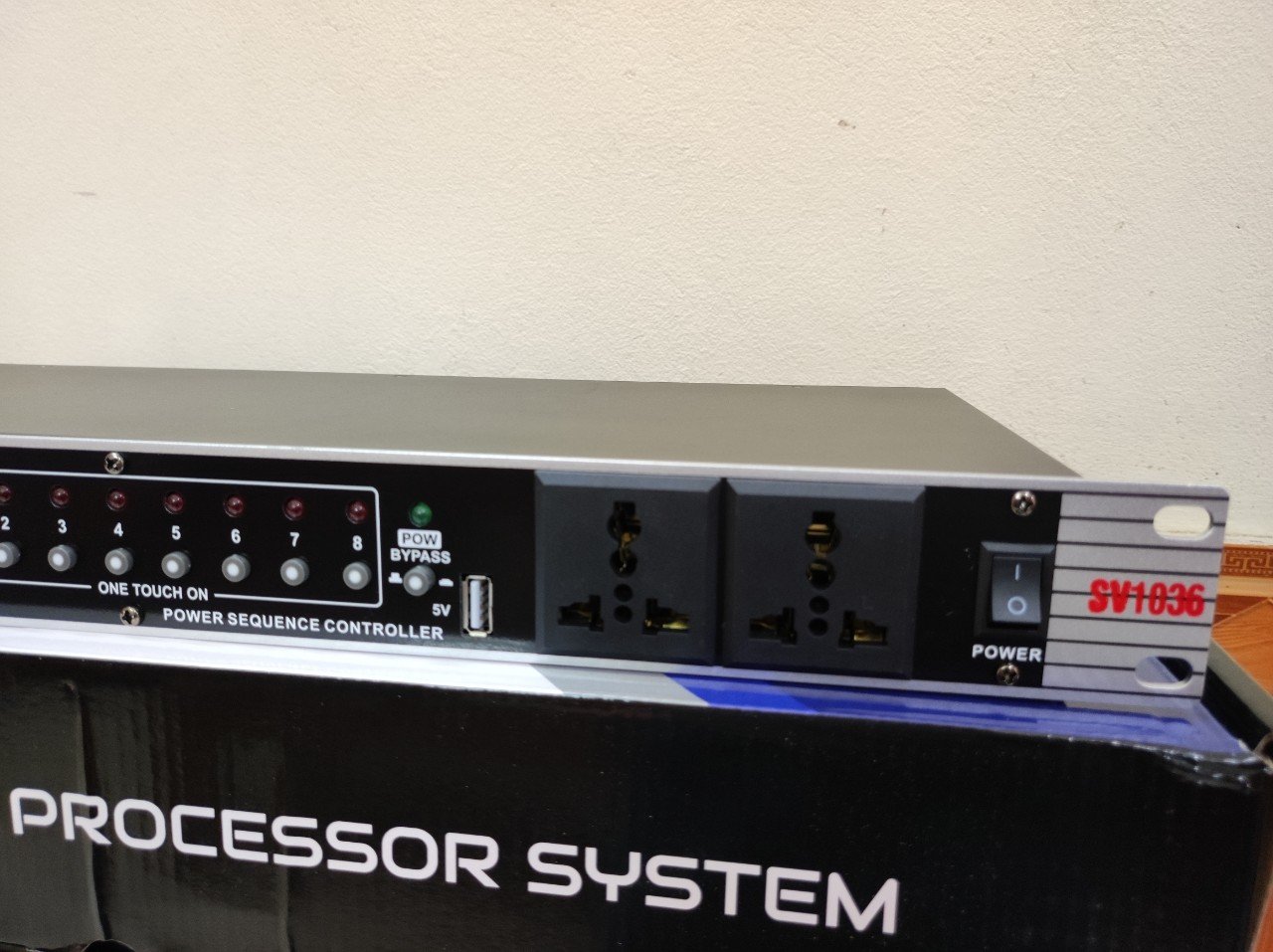 Thiết bị quản lý nguồn điện dbx vs1036