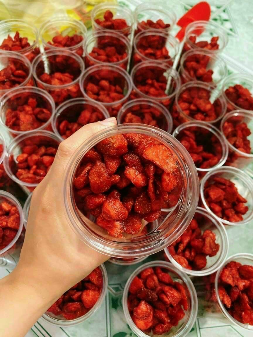 Dâu Tây Sấy dẻo - hủ 300gr
