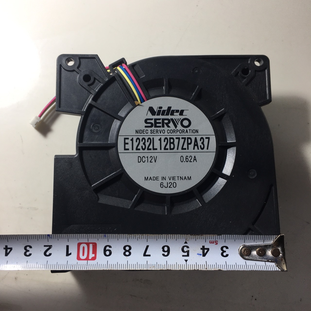 Quạt sò vuông Nidec Servo 12V