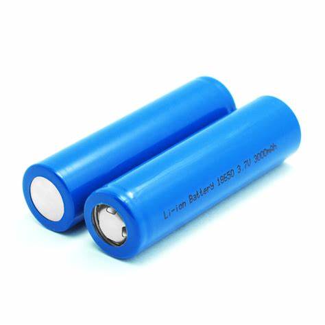 Pin sạc 18650 3.7v-4.2v 3000mah ( loại tốt )