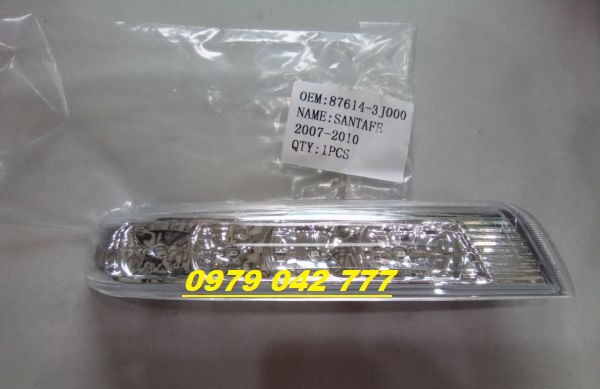 Xi nhan trên gương Hyundai Santafe 2007