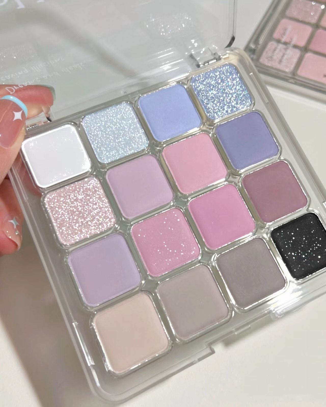 Phấn Mắt 16 Ô HOLD LIVE Sunset Magic HL716 - HoldLive