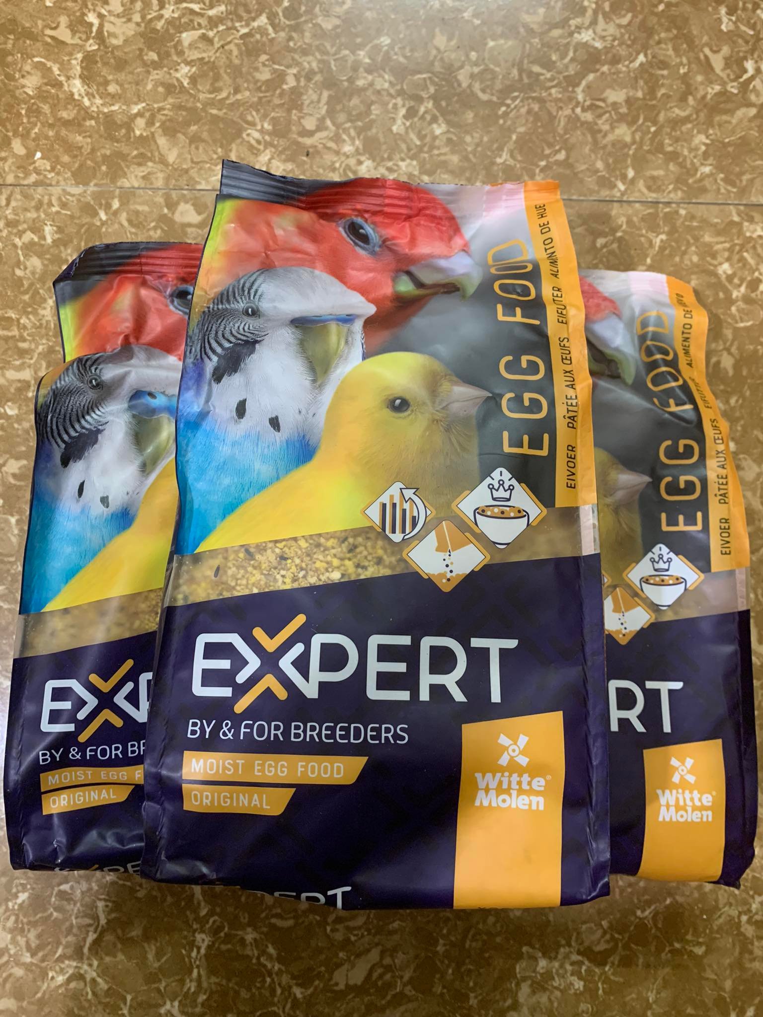 100g cám trứng expert egg food cho vẹt, yến hót, chim cảnh