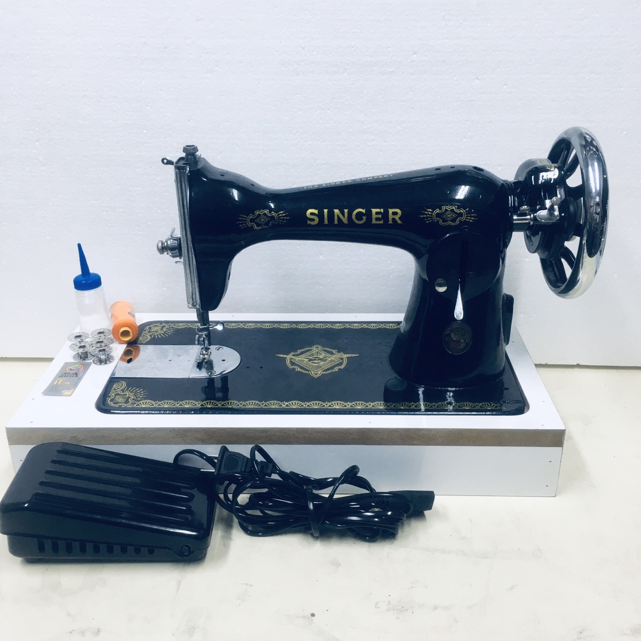 MÁY MAY GIA ĐÌNH CỔ ĐIỂN TRUYỀN THỐNG