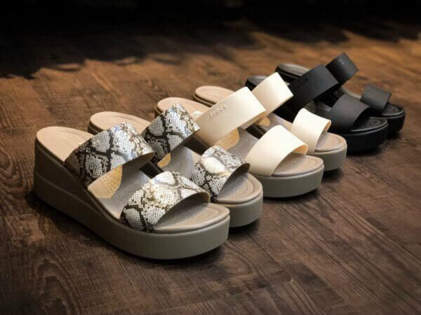 DÉP LÊ CAO GÓT CROCS-BROOKLYN