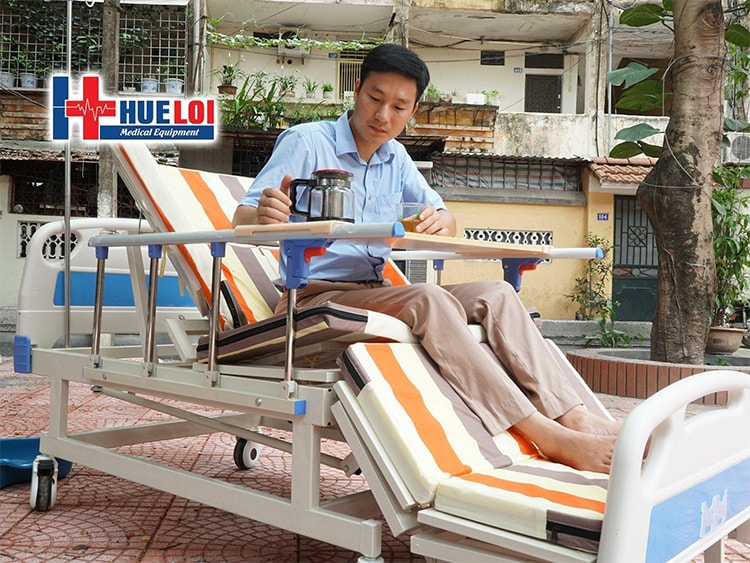 Giường y tế đa chức năng HL4