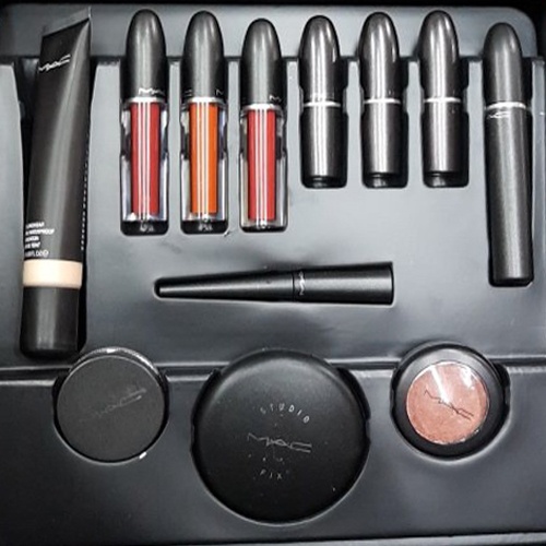 Bộ mỹ phẩm 12 món MAC