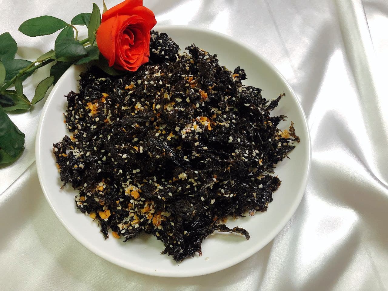 [HCM]Rong biển cháy tỏi 100gr