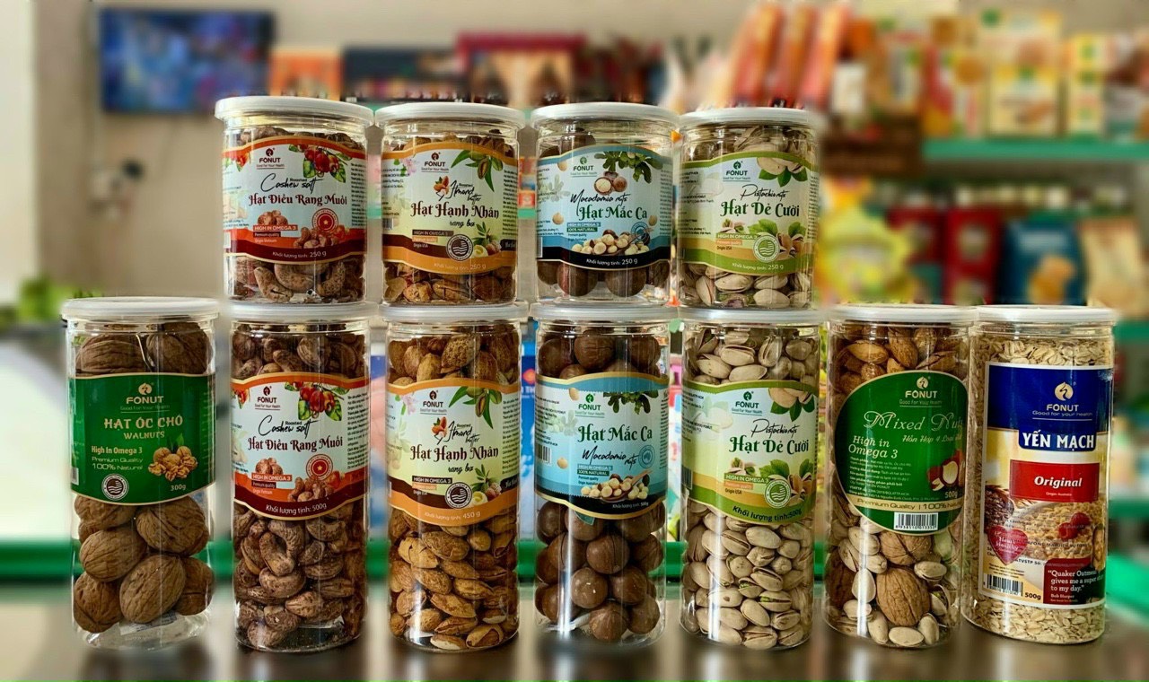 [HCM]Mix 4 Loại Hạt tách vỏ (óc chó vàng, macca, hạnh nhân, óc chó đỏ) - hộp 500gram