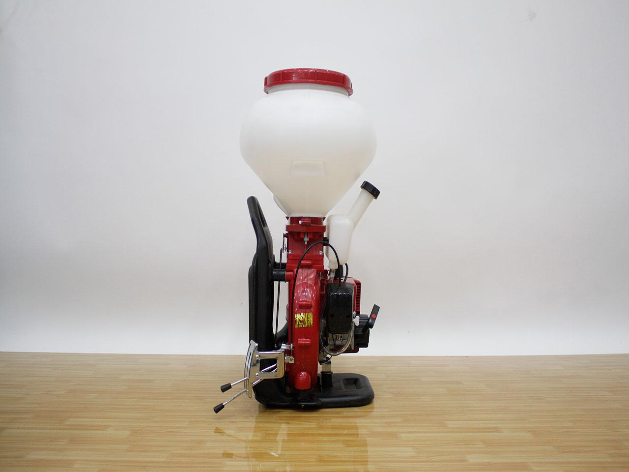 Máy xạ phân phun vôi phun hạt z-mitsubishi hkd 26l