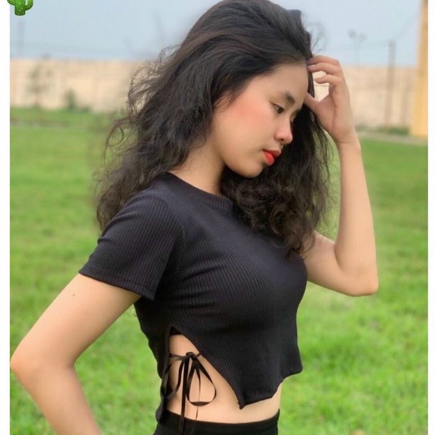 Áo Thun Kiểu Xẻ Cột Dây 2 Bên Siêu Cưng