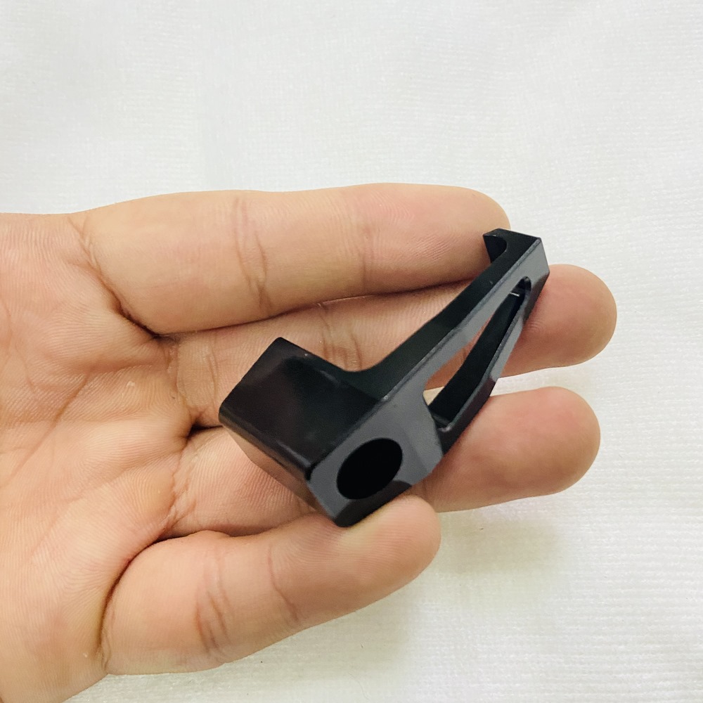 (mới về) Móc treo đồ xe máy, móc túi treo xe máy NHÔM CNC nguyên khối ốc 6ly gắn bửng xe máy, baga xe máy các loại xe thông dụng hiện nay