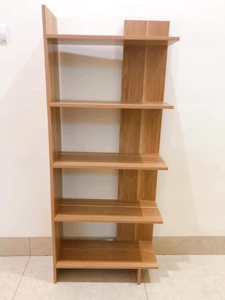 Kệ gỗ góc tường 5 tầng. Kệ sách gỗ nhiều ngăn để sàn. Kích thước 120 x 44 x 20cm. Gỗ MDF cao cấp. Dễ dàng lắp ráp