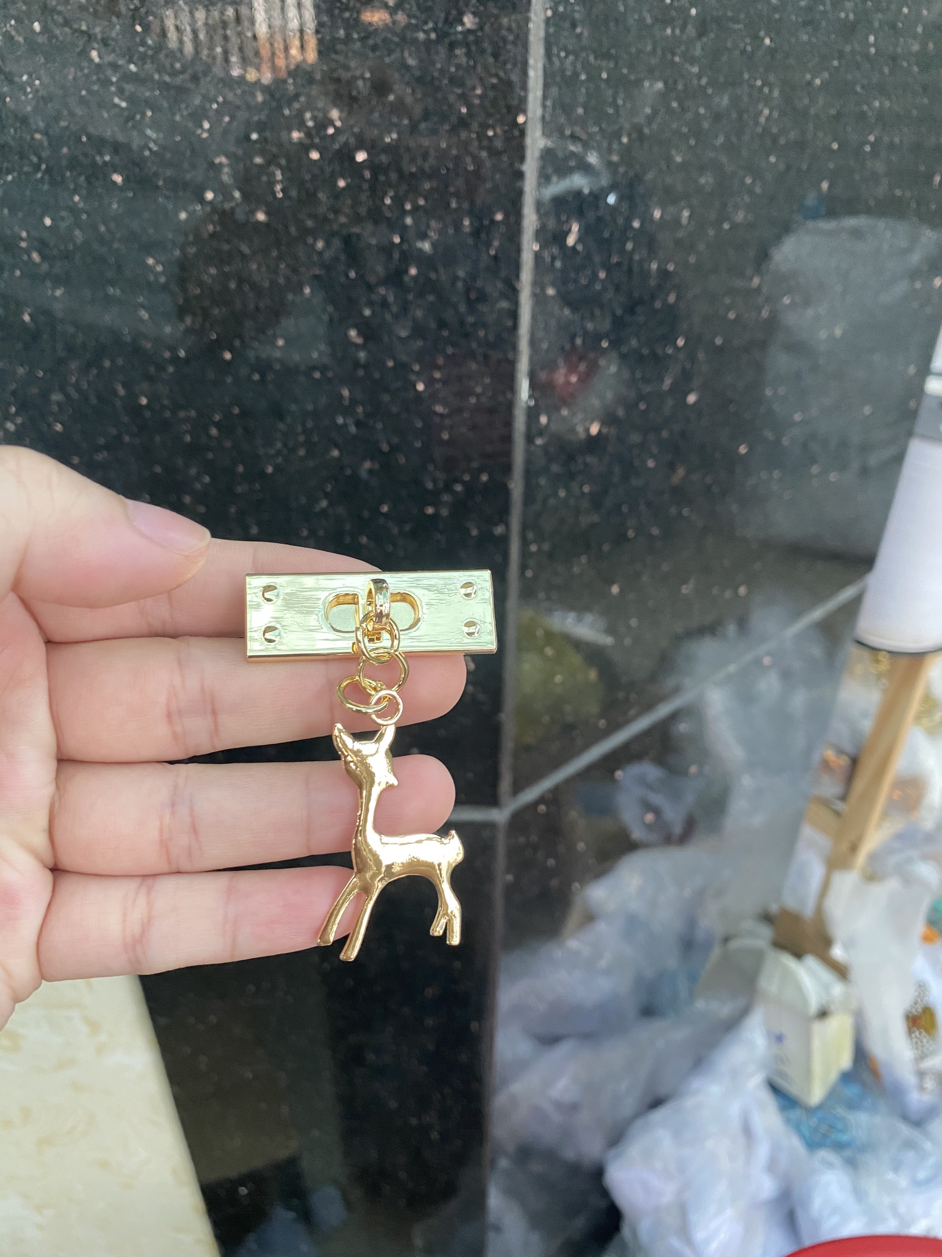 Mạc Nai trang trí túi xách