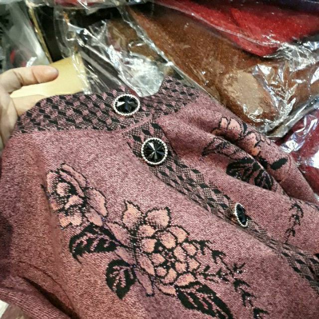 Áo Len Trung Niên cho Bà Má Dì Mợ