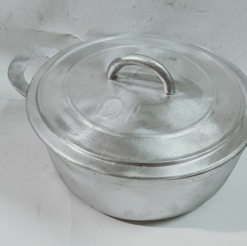 NỒI GANG ĐÚC BẰNG KHUÔN SẮT26CM