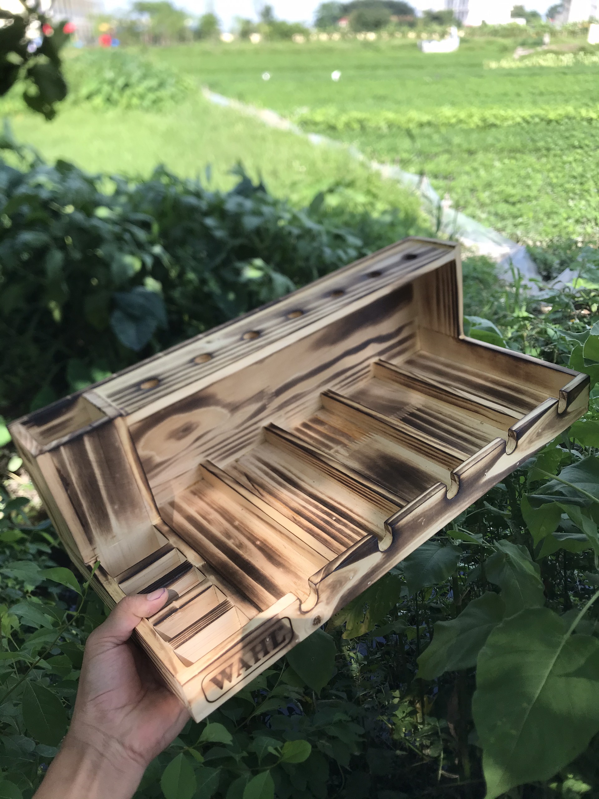 khay gỗ đựng tông đơ
