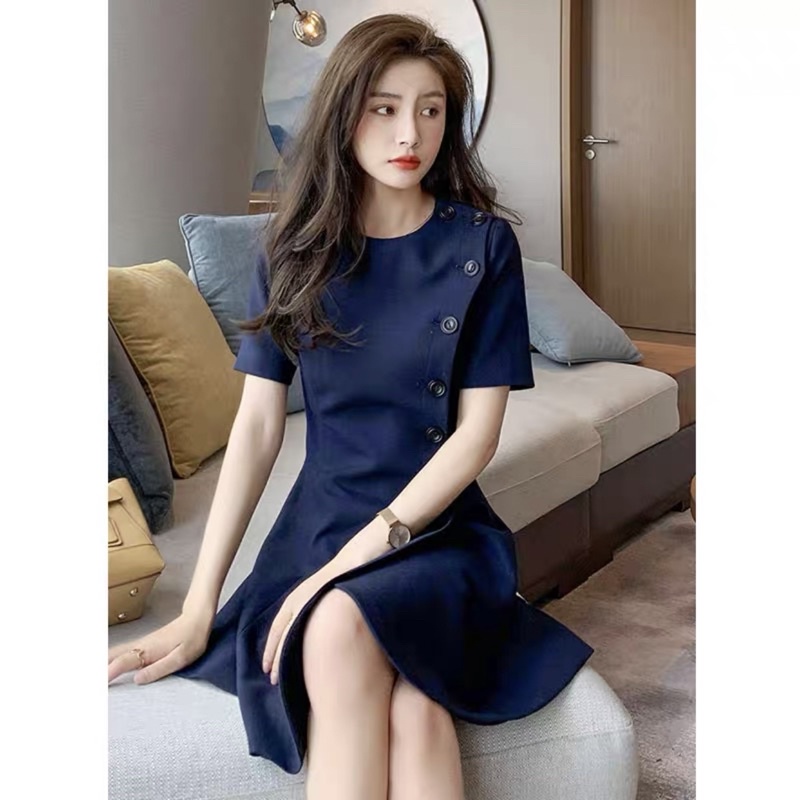Đầm xanh đen cổ tròn nút trước