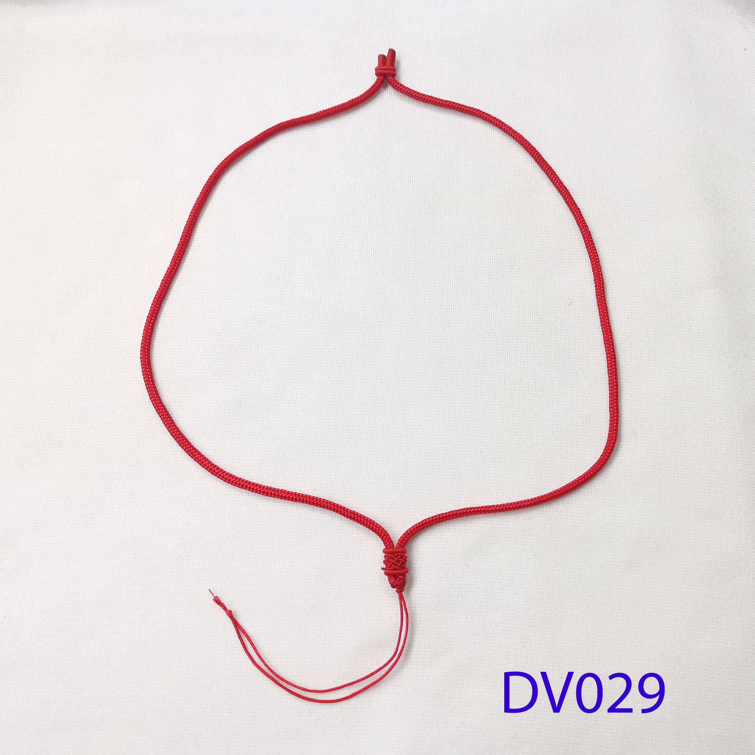 [HCM]Dây chuyền vải đỏ dv029