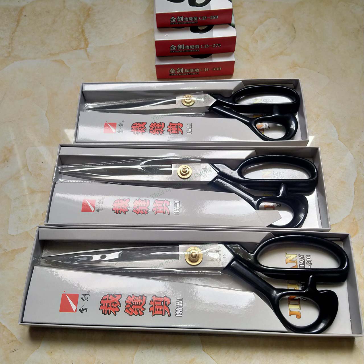 kéo cắt vải thép trắng cao cấp