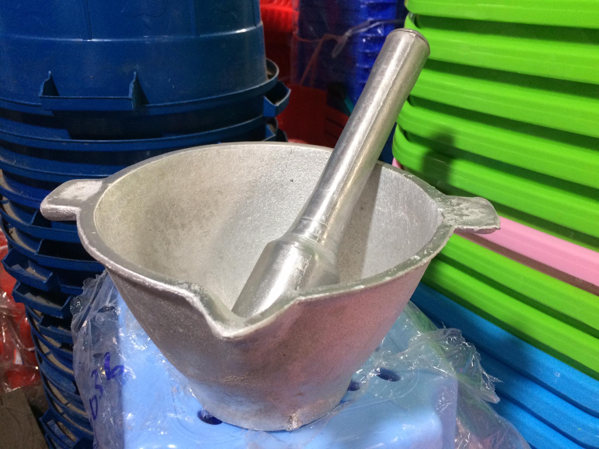 Bộ cối chày nhôm đúc Loại to phi 20