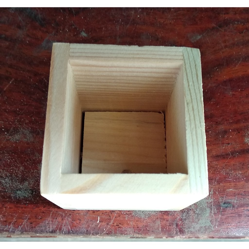 Hộp gỗ vuông trơn 6*6