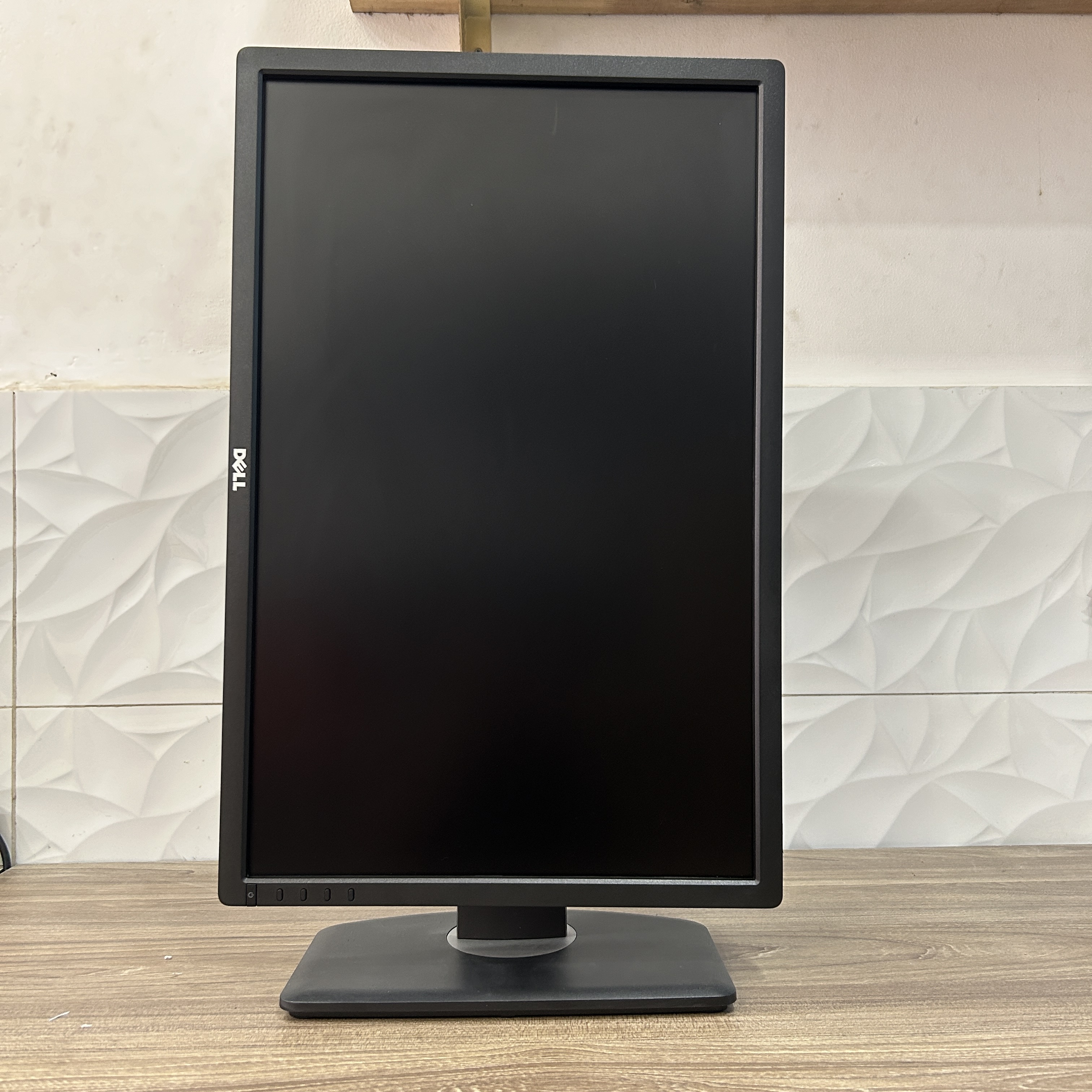Dell UltraSharp U2412M LED IPS-24-inch display pc