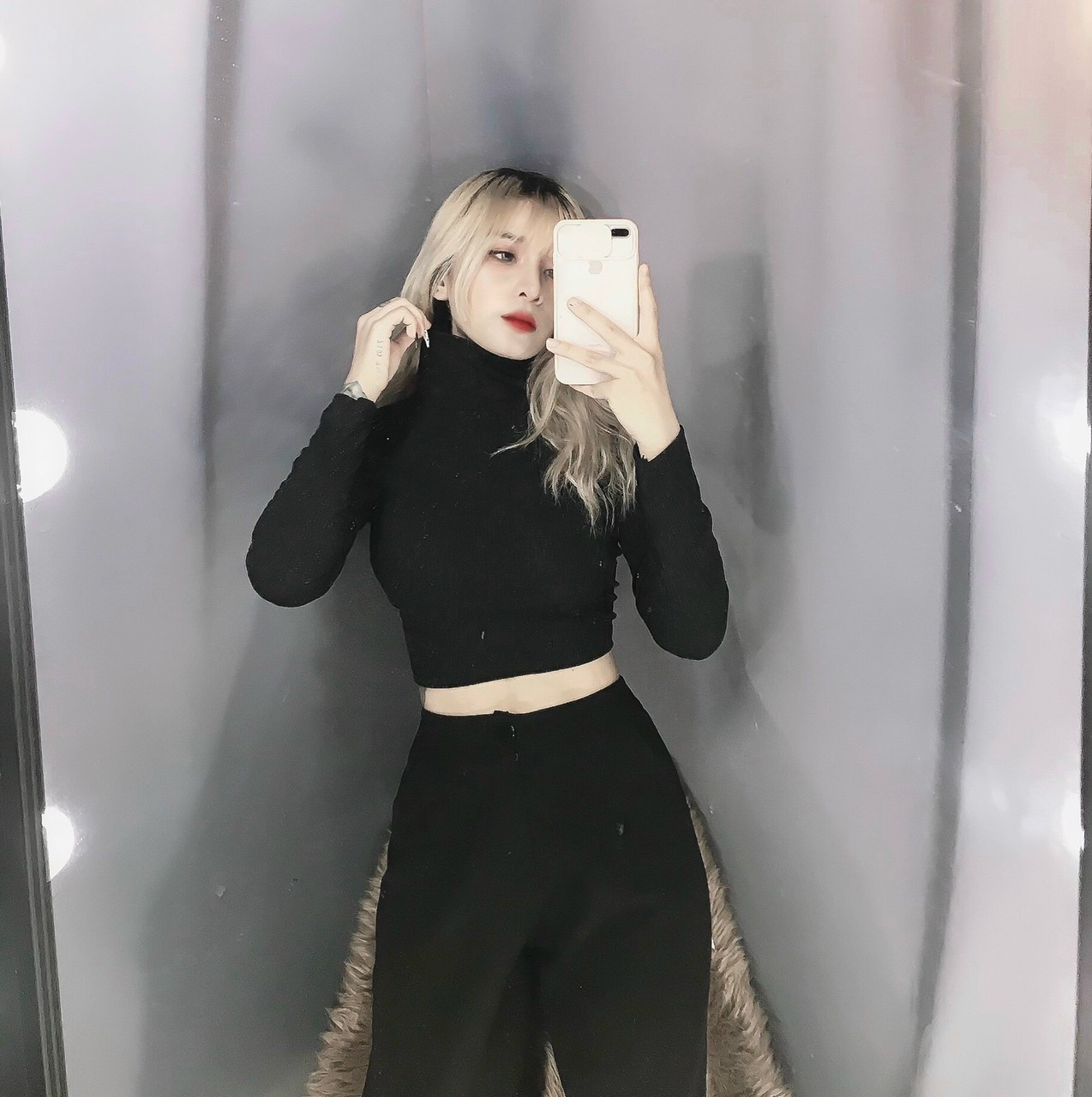 [HCM]ÁO CROPTOP CỔ LỌ THUN GÂN (DƯỚI 50KG)
