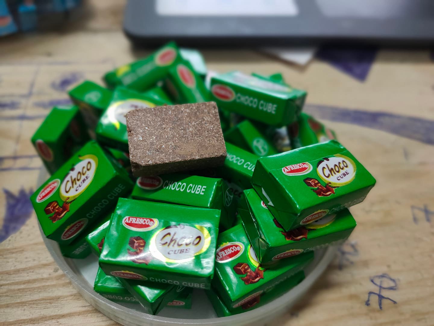 [ Sẵn hàng ] Combo 60 viên Kẹo viên sữa chua MILK / CHOCO CUBE siêu ngon