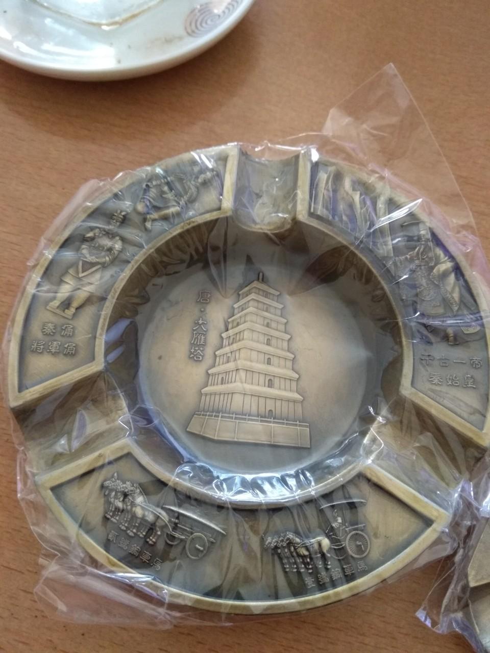 Gạt tàn thuốc cổ Tần Thủy Hoàng