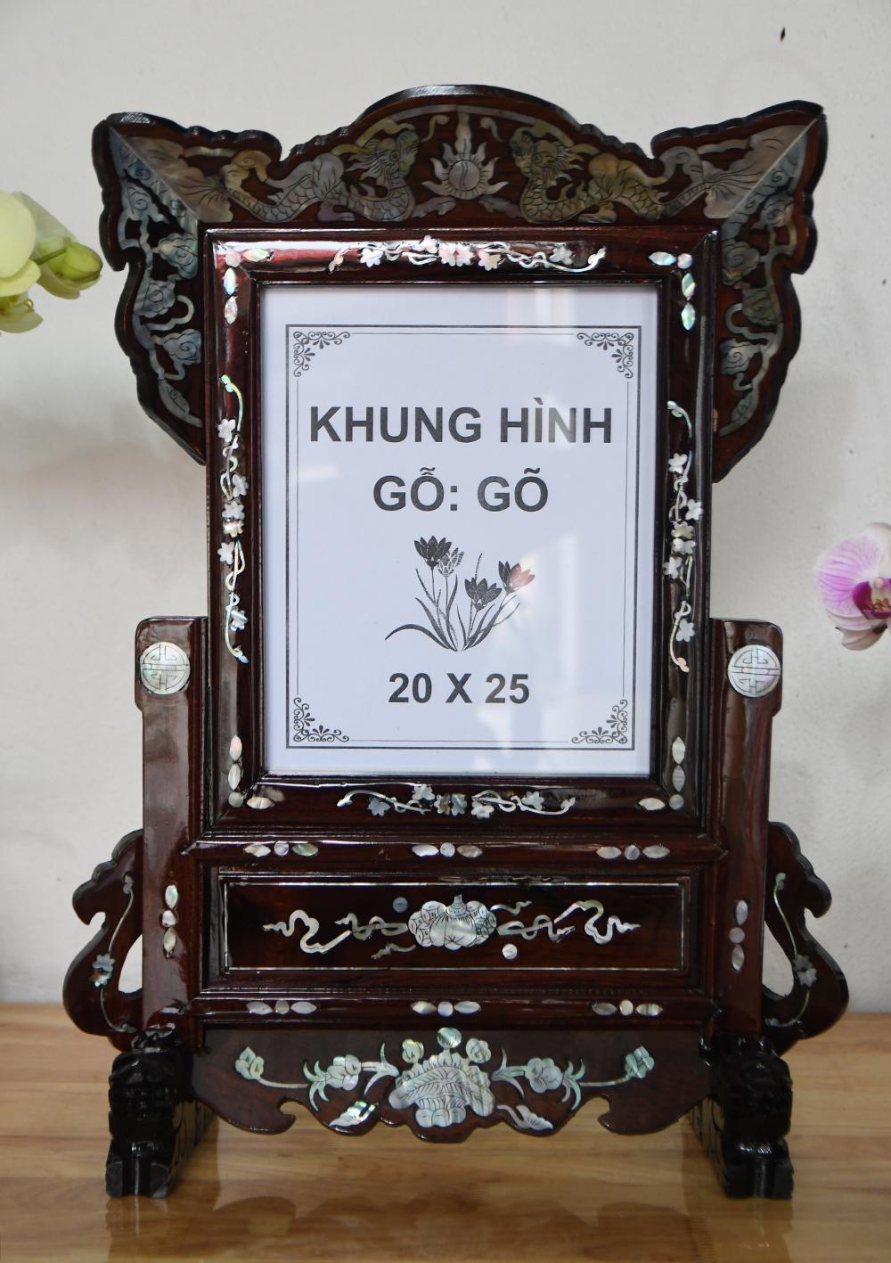 KHUNG ẢNH THỜ GỖ GÕ 20 X 25
