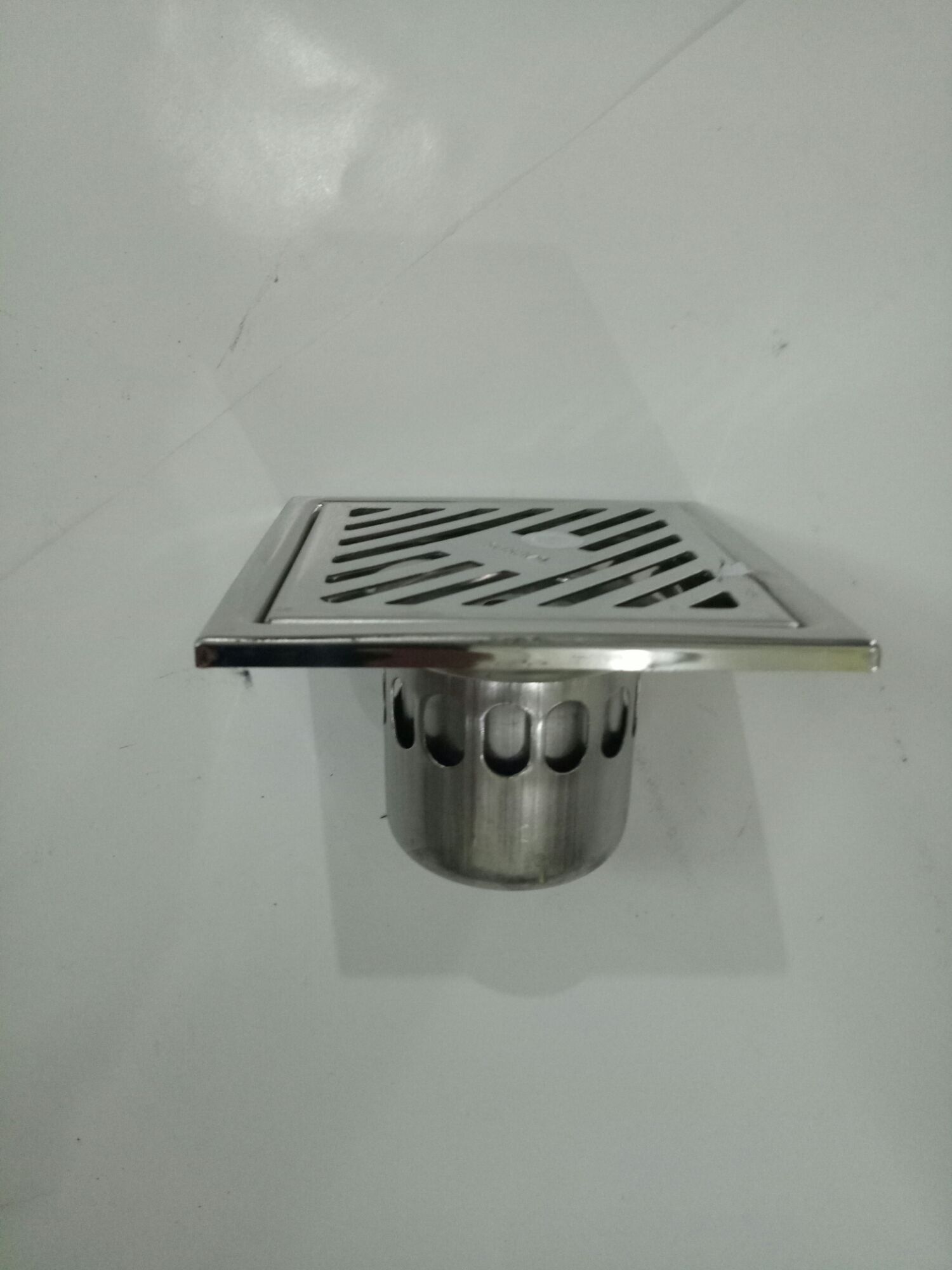 thoát sàn chống mùi inox 304