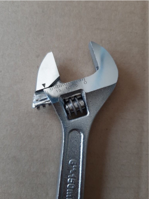 Mỏ lết (6inch) Total THT101063