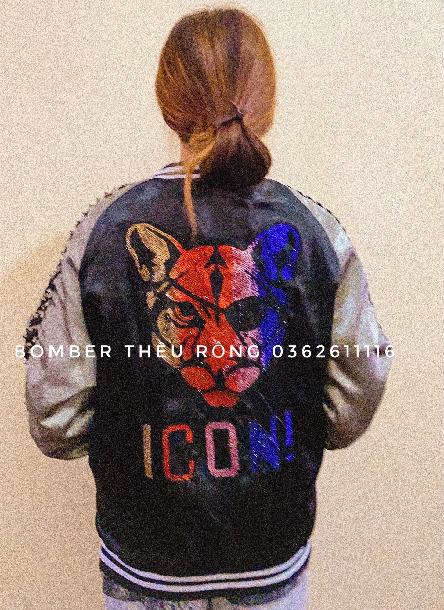 Áo khoác đính đá ICON báo, áo bomber icon