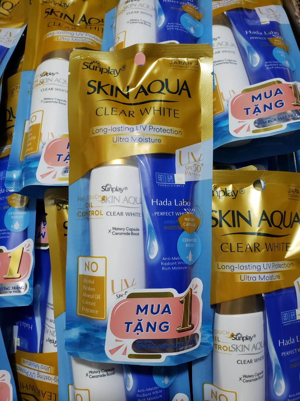 [HCM]Kem chống nắng dưỡng da trắng mịn Sunplay Skin Aqua Clear White SPF50+ PA++++ 25gr