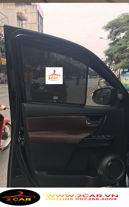 Rèm Che Nắng Nam Châm Xe Fortuner 2017 2018 2019 2020 2021 2022 2023 Chuẩn Form Se Khít, che nắng hiệu quả