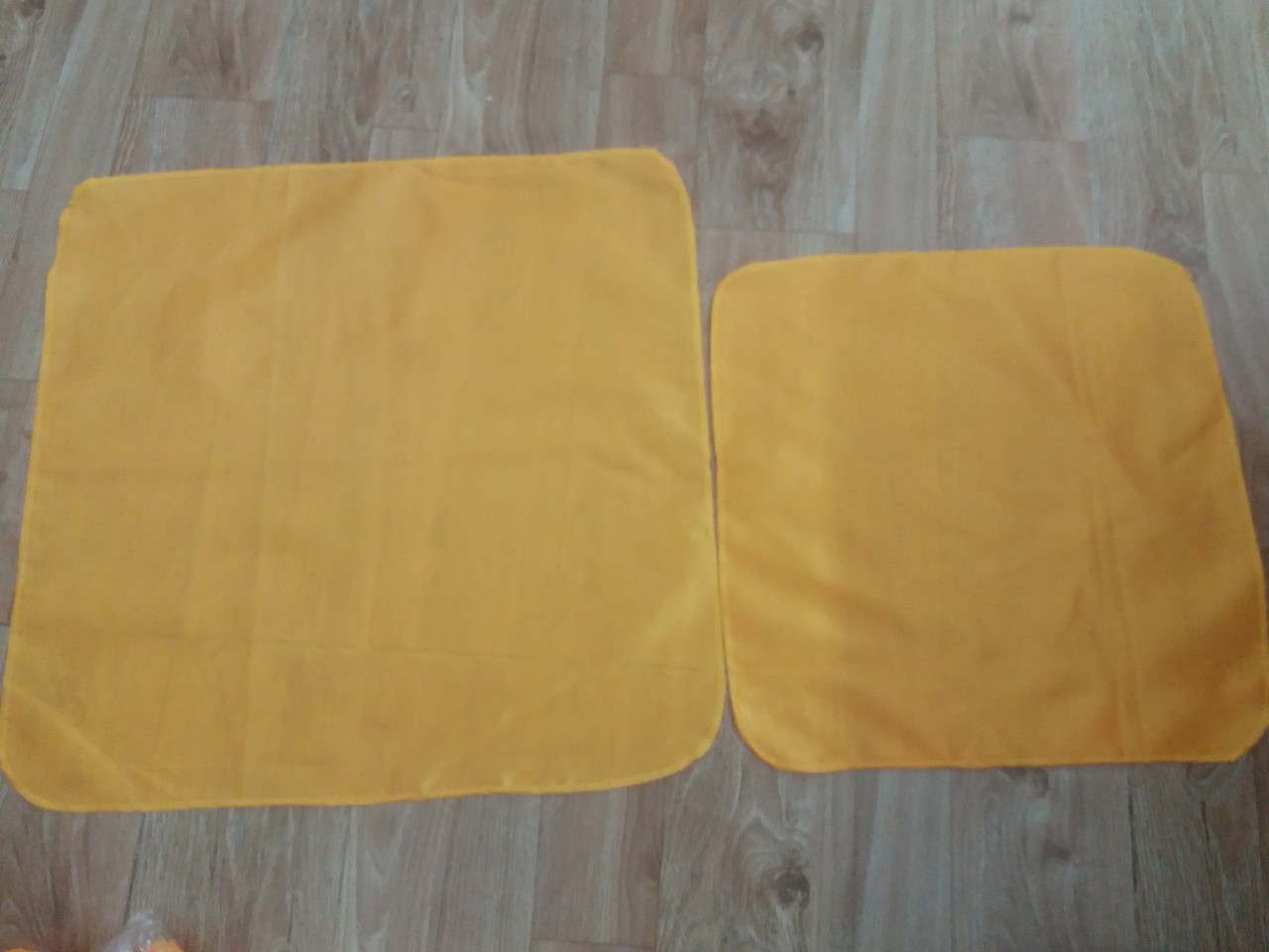 [HCM] Vải vàng lót hộp yến (1 miếng)