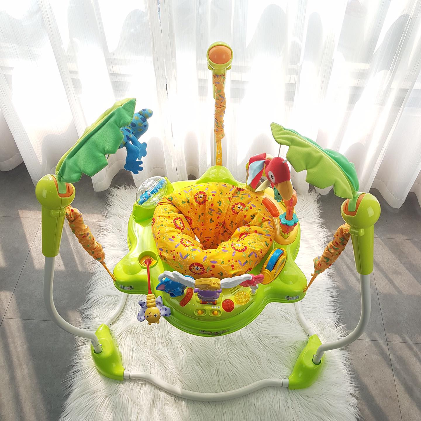 Ghế nhún tập đứng IBABY cho bé