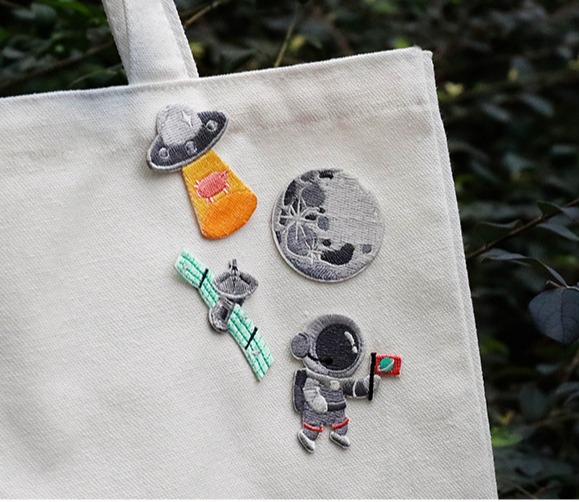[HCM]Sticker Dán Ủi Phi Hành Gia Mặt Trăng Dễ Thương