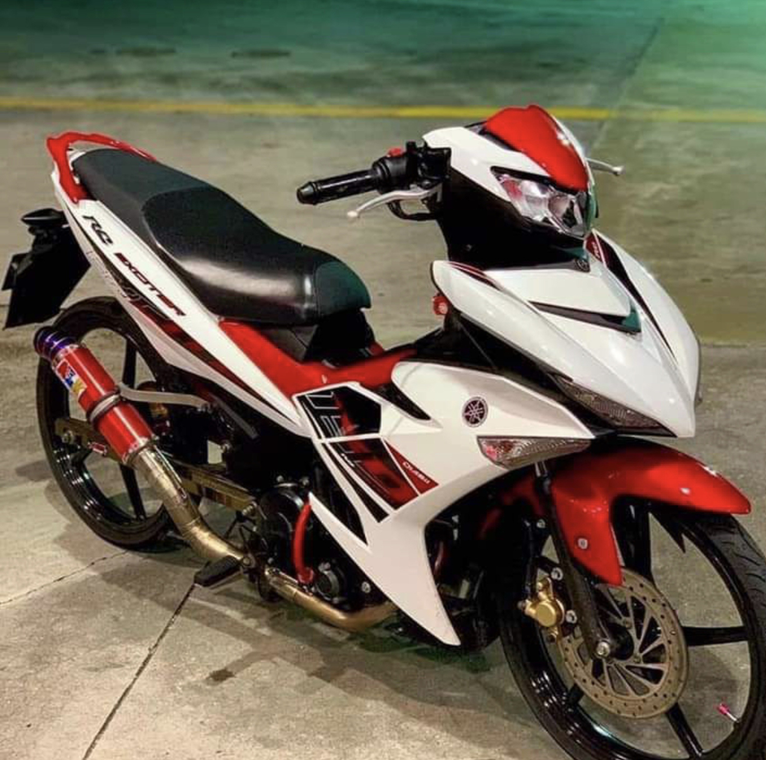 Tem Xe Exciter 150 Trắng Đỏ Đơn Giản  Phụ kiện xe máy Xe máy Xe môtô bmw