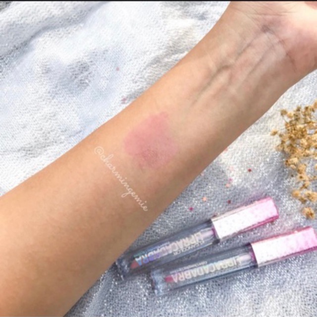 Son Bóng Đổi Màu Căng Mọng Môi Glasting Gloss - Glitter Lip Gloss