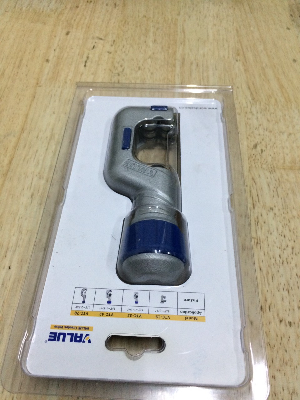 DAO CẮT ỐNG ĐỒNG VALUE VTC-32 PHƯỚC MÃI