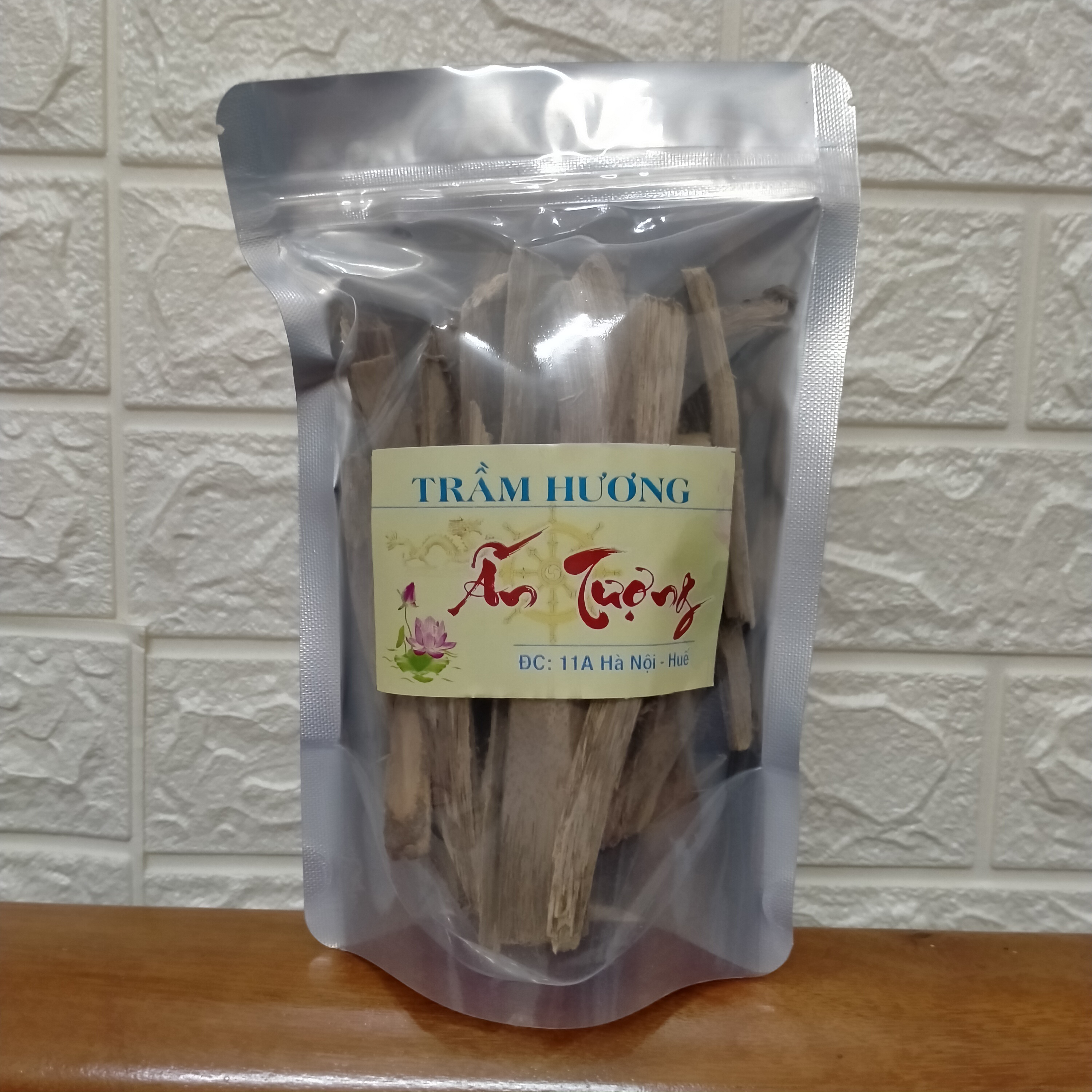 Trầm hương miếng huế 100g ( trầm giác xông nhà )