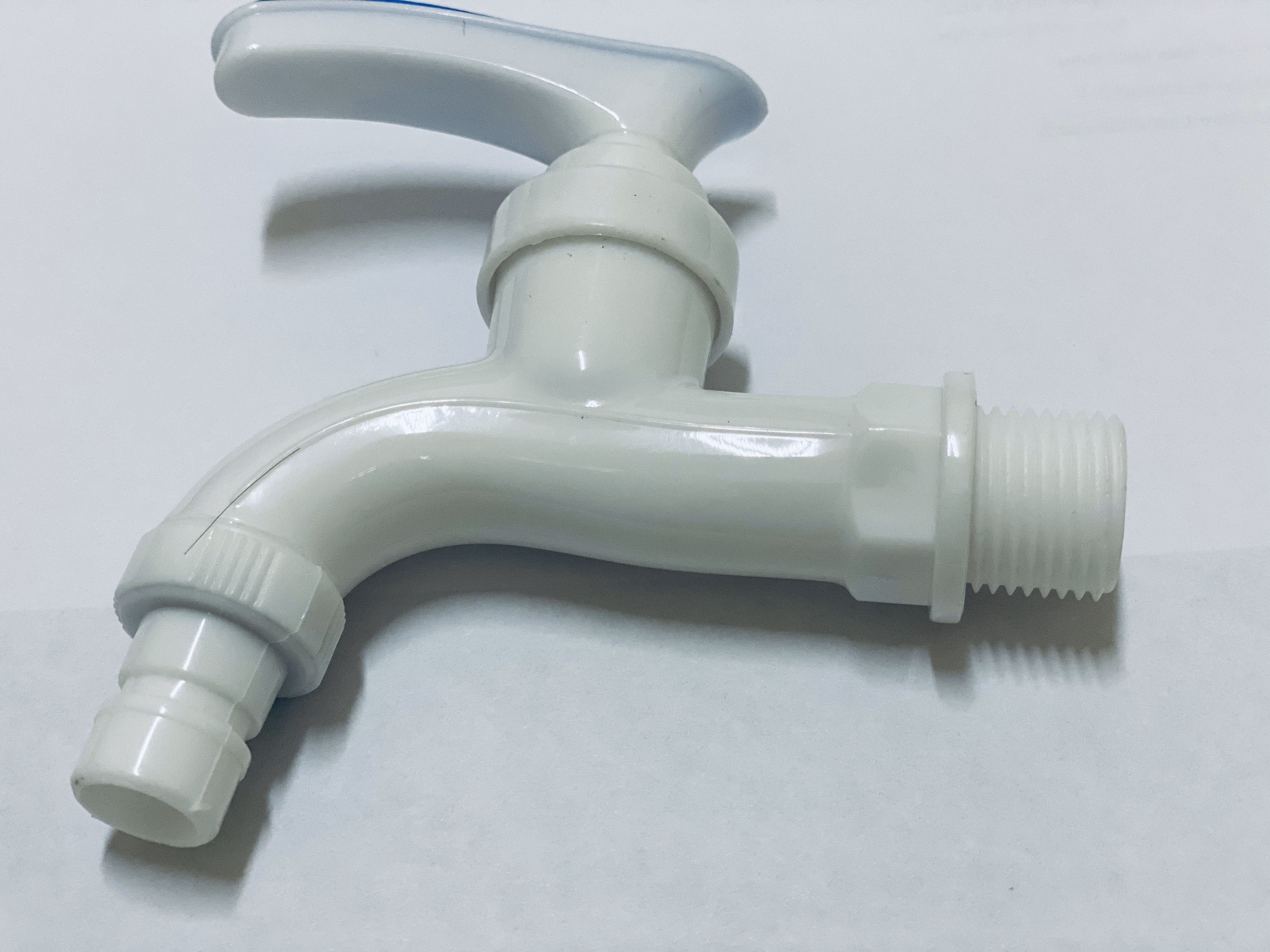 [HCM]Vòi nước vòi hồ nhựa phi 21mm