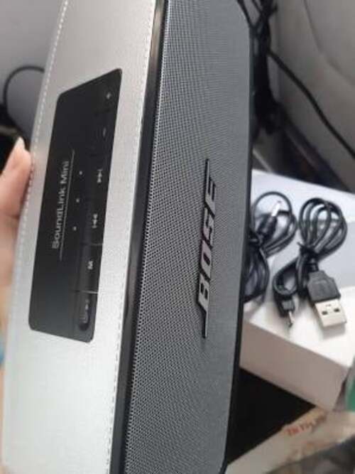 Loa Bluetooth S2025: Tiếng hay, âm thanh chuẩn, Thiết kế vuông, nhỏ gọn, thuận tiện di chuyển